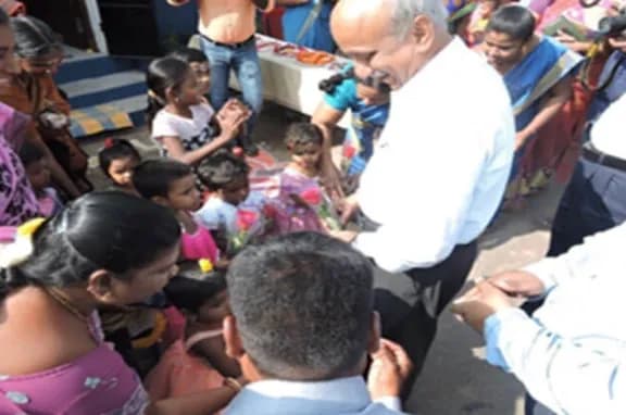 Gmmco team at the Anganwadi.